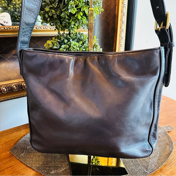 VINTAGE LAUREN RALPH LAUREN BLACK LEATHER RARE CROSSBODY BAG GREAT CONDITION - Picture 8 of 10